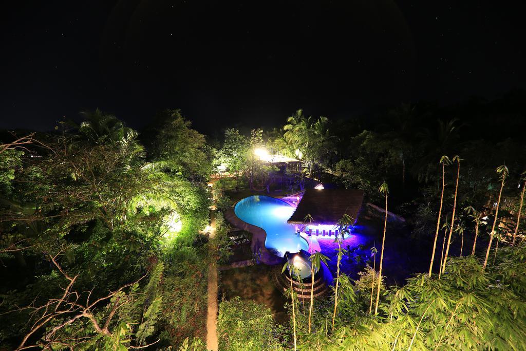 דמבולה Sundaras Resort & Spa מראה חיצוני תמונה